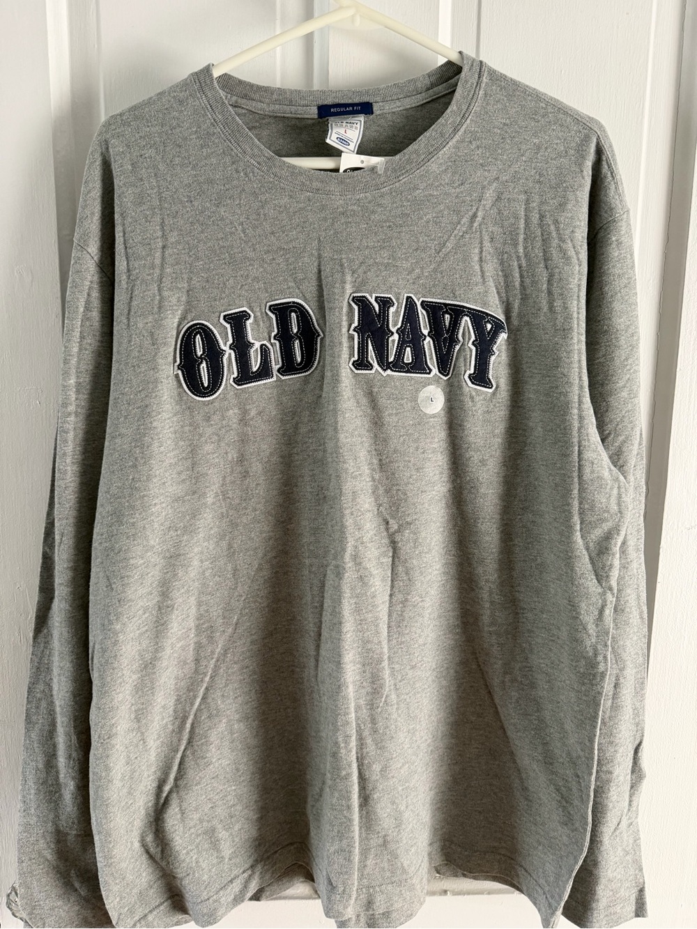 NWT Vintage Y2K Old Navy Brand Long Sleeve Logo Tee Gray Men’s Large